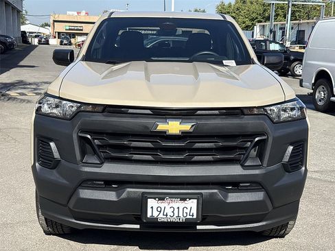 Used 2024 Chevrolet Colorado W/T RWD image 8