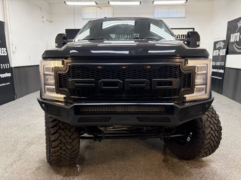 Used 2018 Ford F350 Lariat w/ Lariat Ultimate Package AWD/4WD image 5