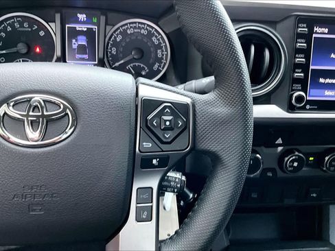 Used 2023 Toyota Tacoma SR5 AWD/4WD image 25