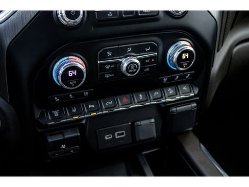 Used 2023 GMC Sierra 3500 Denali image 35