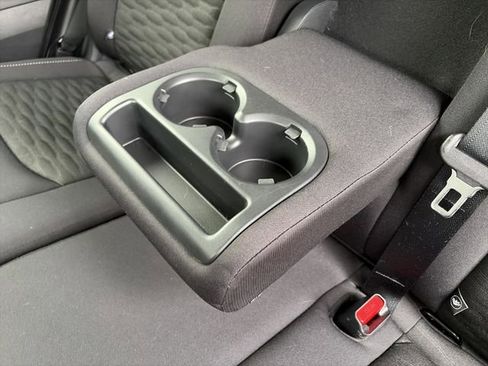 Used 2025 Nissan Pathfinder SV image 26