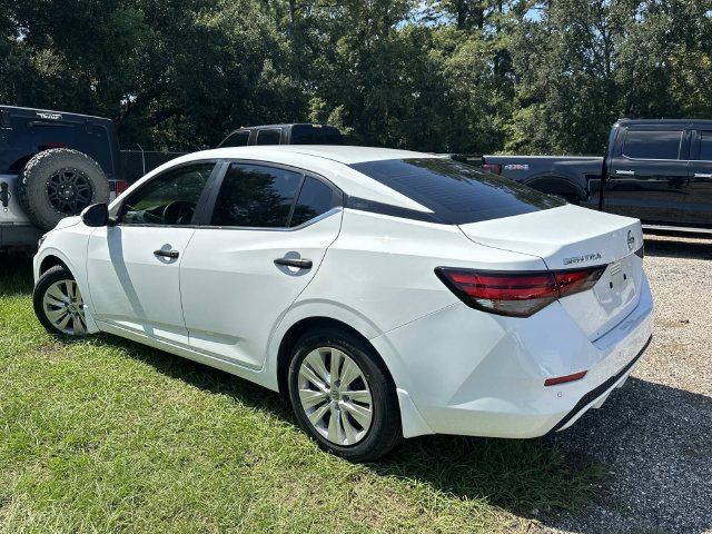 Used 2024 Nissan Sentra S FWD image 9
