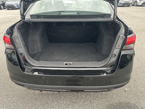 Used 2023 Nissan Versa S w/ Trunk Package image 8