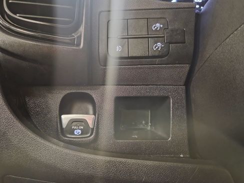 Used 2025 RAM ProMaster 2500 w/ Convenience Group FWD image 22