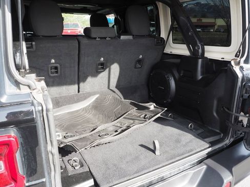 Used 2022 Jeep Wrangler Unlimited Rubicon 4xe w/ Cold Weather Group image 18