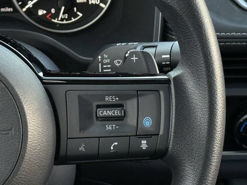Used 2023 Nissan Rogue SV FWD image 14