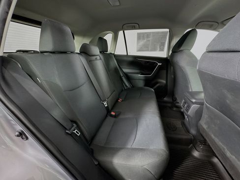 Used 2022 Toyota RAV4 LE image 25