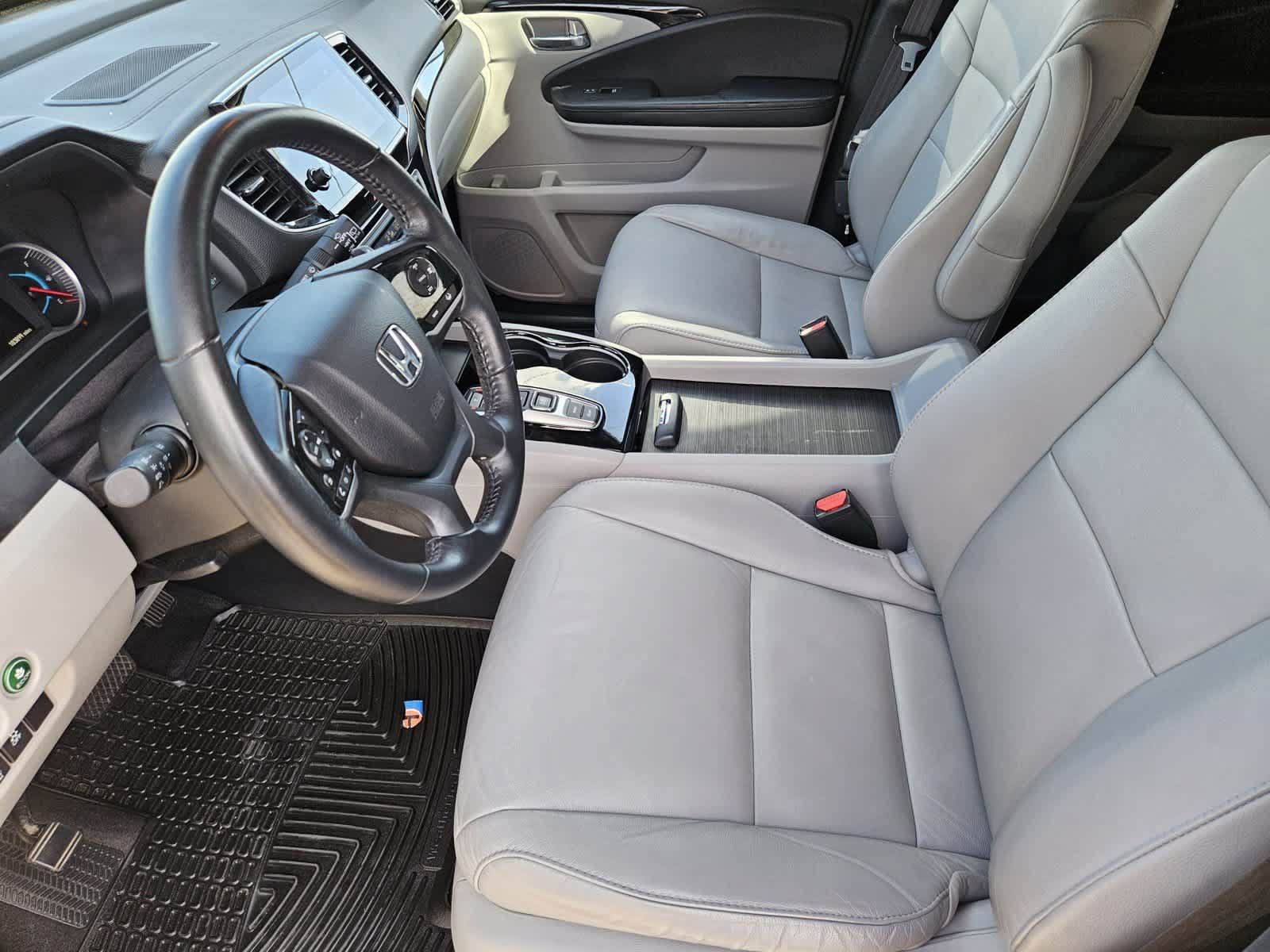 Used 2021 Honda Pilot Touring image 11