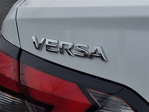 Used 2024 Nissan Versa S w/ S Plus Package image 30