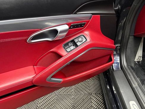 Used 2018 Porsche 718 Cayman GTS RWD image 37