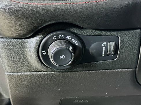 Used 2023 Dodge Durango R/T image 9