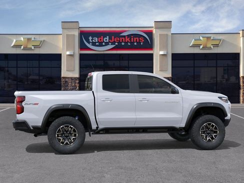 New 2026 Chevrolet Colorado ZR2 w/ Technology Package AWD/4WD image 29