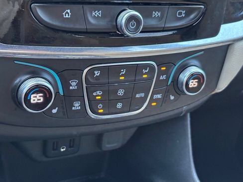 Used 2023 Chevrolet Traverse LT w/ LPO, Cargo Package AWD/4WD image 13