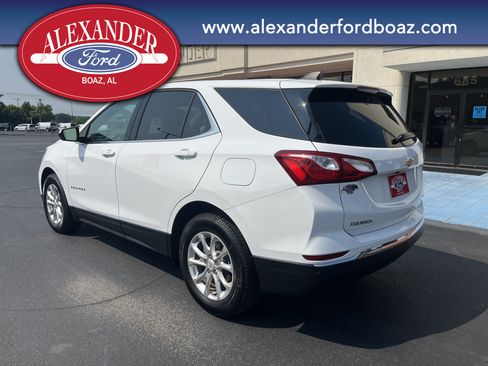 Used 2020 Chevrolet Equinox LT FWD image 2
