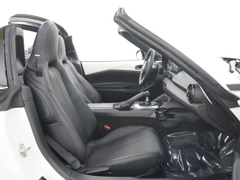 Used 2018 MAZDA MX-5 Miata RF Club w/ Brembo/BBS Package image 10