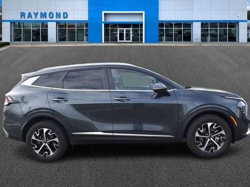 Certified 2024 Kia Sportage EX AWD/4WD image 2