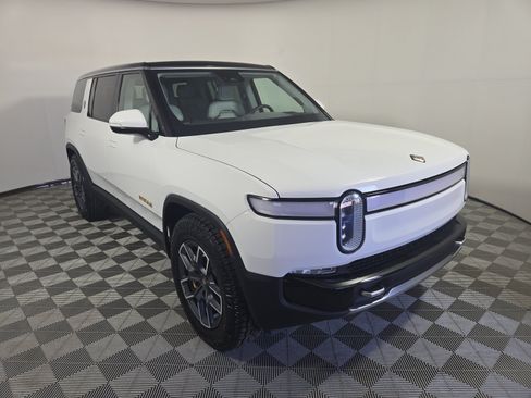 Used 2023 Rivian R1S Adventure AWD/4WD image 41