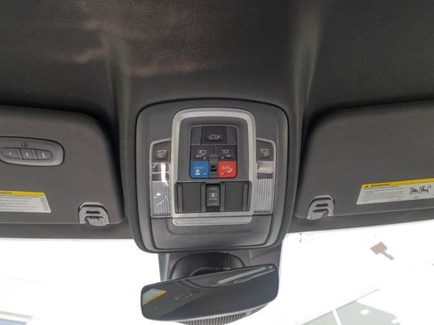 Used 2019 RAM 1500 Laramie AWD/4WD image 41