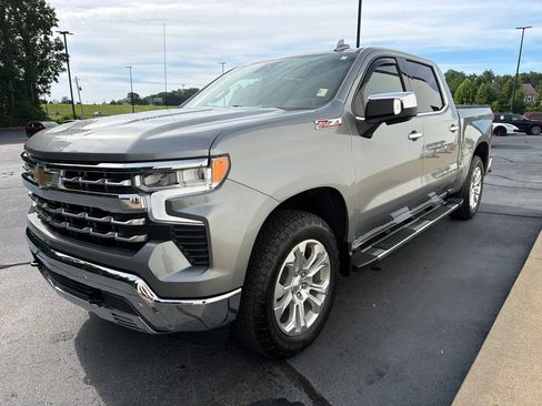 Used 2023 Chevrolet Silverado 1500 LTZ AWD/4WD image 16