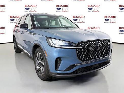 New 2026 Lincoln Aviator 2WD image 1