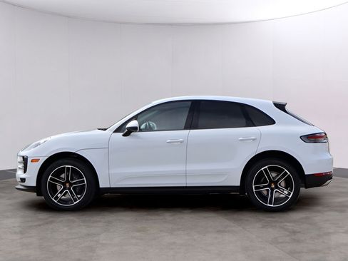 Used 2021 Porsche Macan AWD/4WD image 2