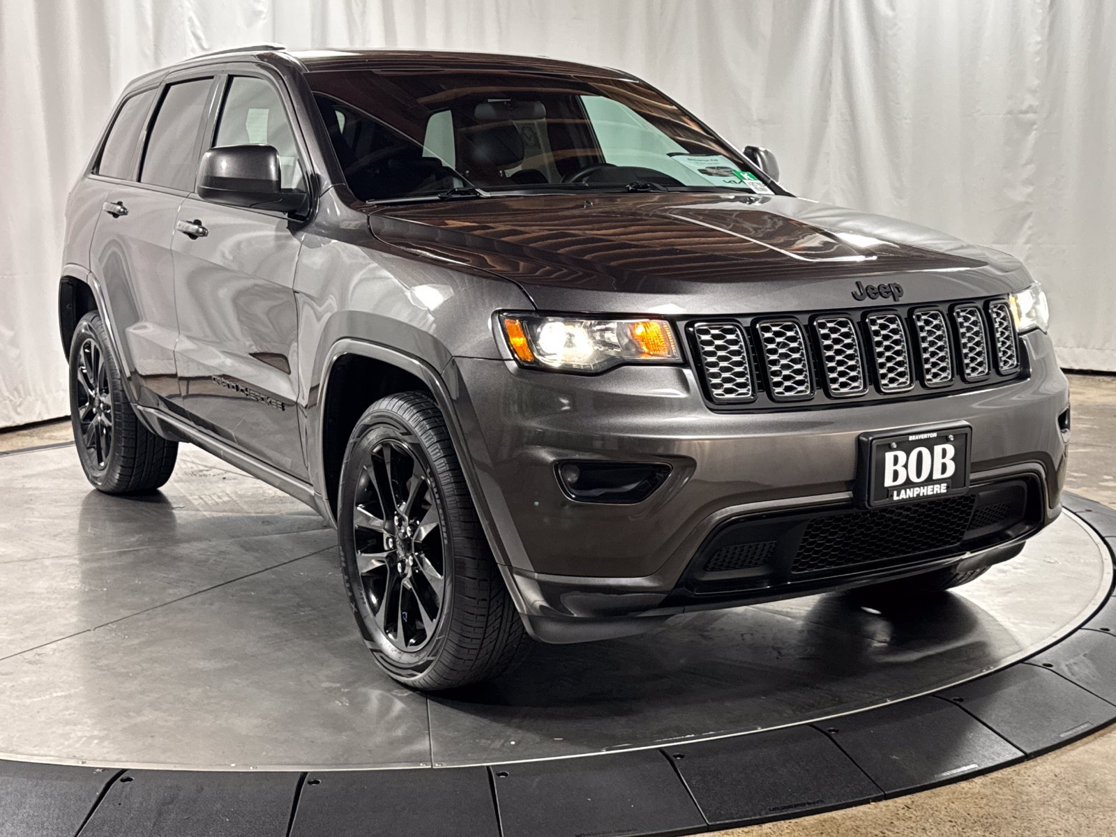 Used 2021 Jeep Grand Cherokee Laredo X AWD/4WD image 7