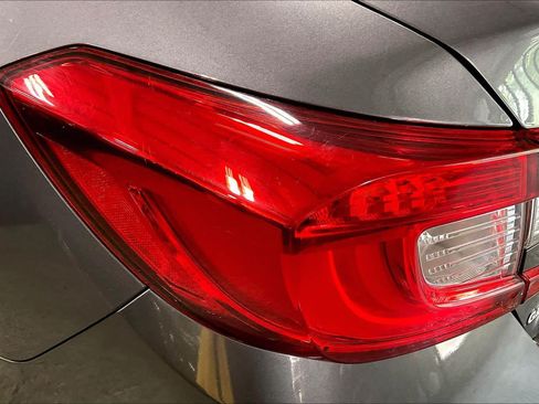 Used 2018 Honda Accord LX image 28