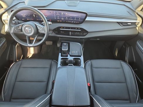 Used 2025 Buick Enclave Preferred FWD image 14