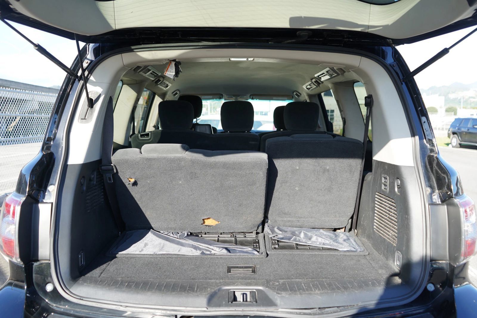 Used 2017 Nissan Armada SV w/ Driver Package RWD image 27