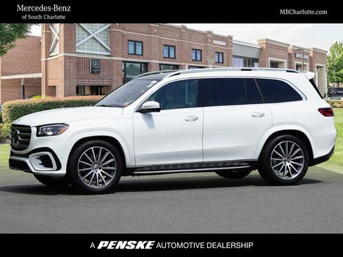 Certified 2026 Mercedes-Benz GLS 580 4MATIC image 1
