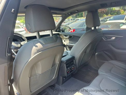 Used 2022 Audi Q8 Premium Plus AWD/4WD image 22
