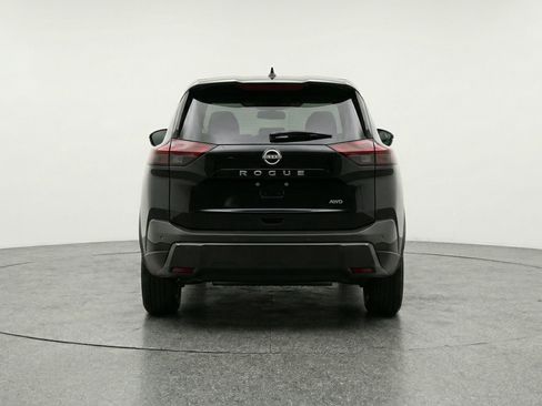 Used 2025 Nissan Rogue SV image 7