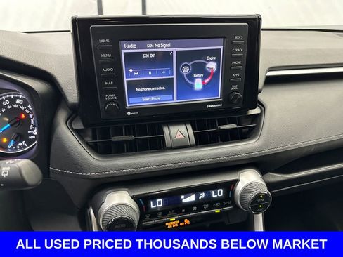 Used 2022 Toyota RAV4 LE AWD/4WD image 27