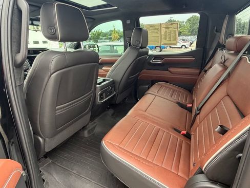 Used 2025 GMC Sierra 1500 Denali Ultimate AWD/4WD image 17