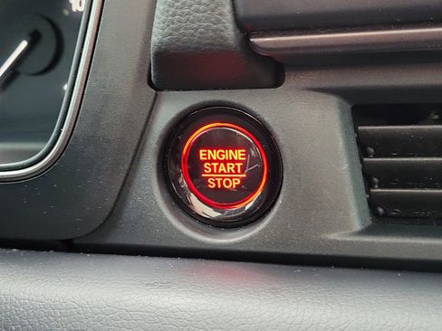 Used 2024 Honda Pilot TrailSport image 30