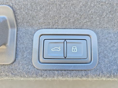 Certified 2025 Audi S6 Prestige image 13