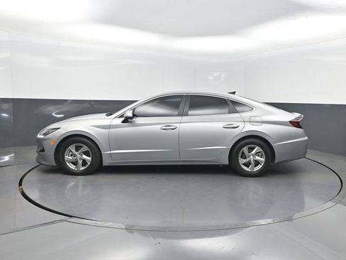 Used 2023 Hyundai Sonata SE FWD image 2