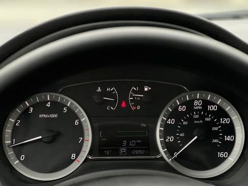 Used 2014 Nissan Sentra SR FWD image 31