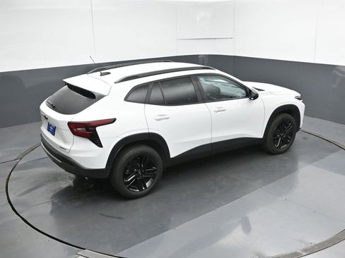 Used 2025 Chevrolet Trax ACTIV w/ Driver Confidence Package image 48