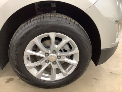 Used 2021 Chevrolet Equinox LT AWD/4WD image 26