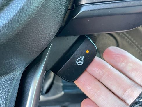 Used 2022 Subaru Legacy Limited image 20