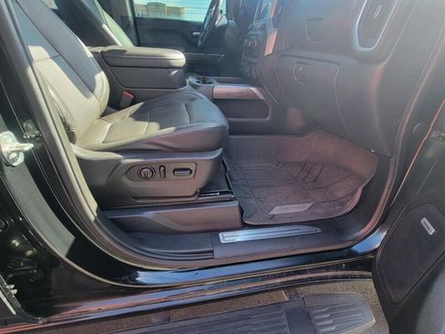 Used 2020 Chevrolet Silverado 2500 LTZ w/ LTZ Premium Package image 12