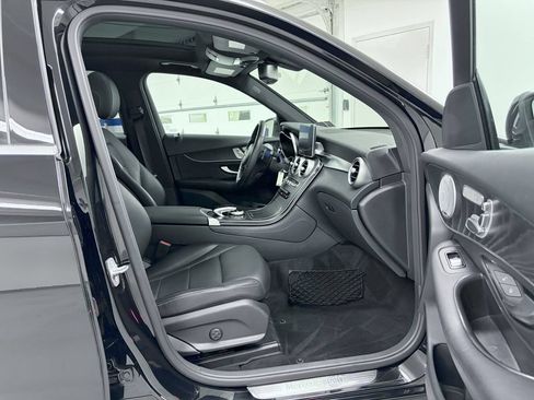 Used 2018 Mercedes-Benz GLC 300 4MATIC image 17