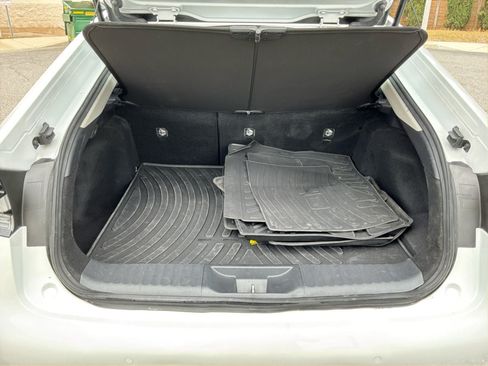 Used 2025 Toyota Prius Plug-In Hybrid FWD image 22