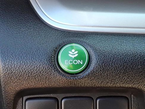 Used 2016 Honda CR-V LX image 26