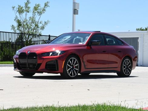 Used 2026 BMW M440i RWD image 5