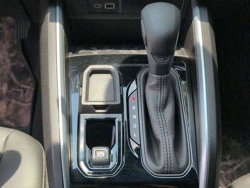 Used 2024 Chevrolet Colorado W/T RWD image 24