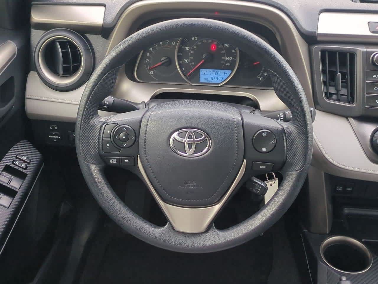 Used 2015 Toyota RAV4 LE AWD/4WD image 21
