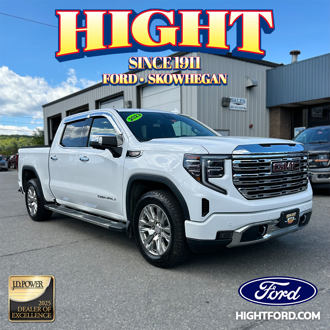 Used 2023 GMC Sierra 1500 Denali AWD/4WD image 1
