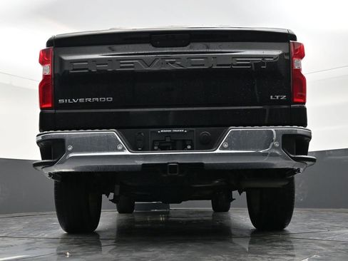Used 2022 Chevrolet Silverado 1500 LTZ image 24